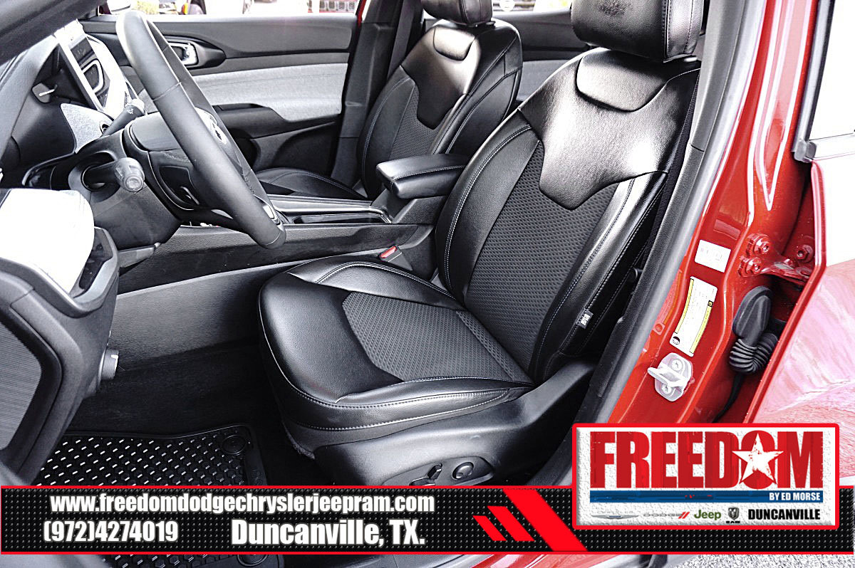 Used 2023 Jeep Compass Latitude w/ Convenience Group image 13