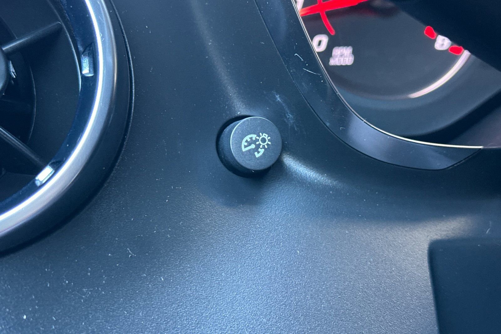 Certified 2022 Chevrolet Camaro LT image 33