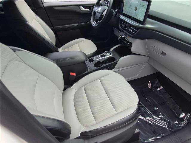 Used 2024 Ford Escape SE FWD image 21