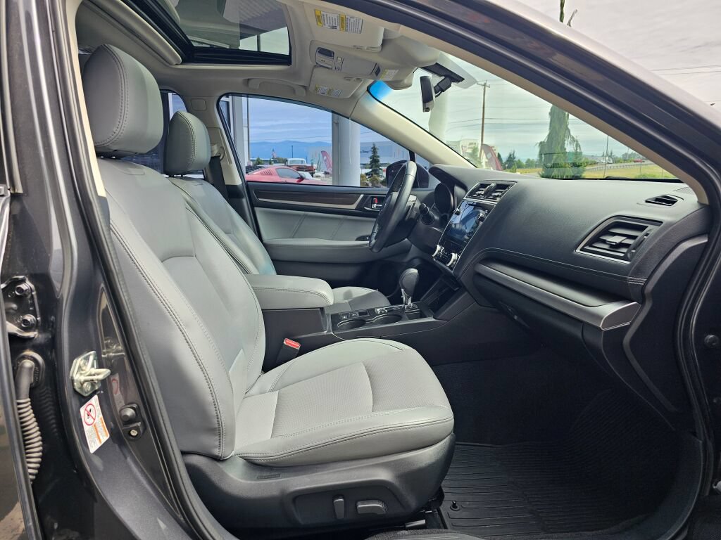 Used 2018 Subaru Legacy 3.6R Limited AWD/4WD image 11