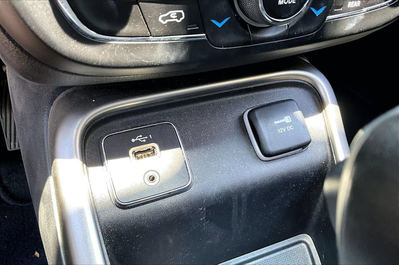 Used 2019 Jeep Compass Latitude w/ Popular Equipment Group FWD image 23