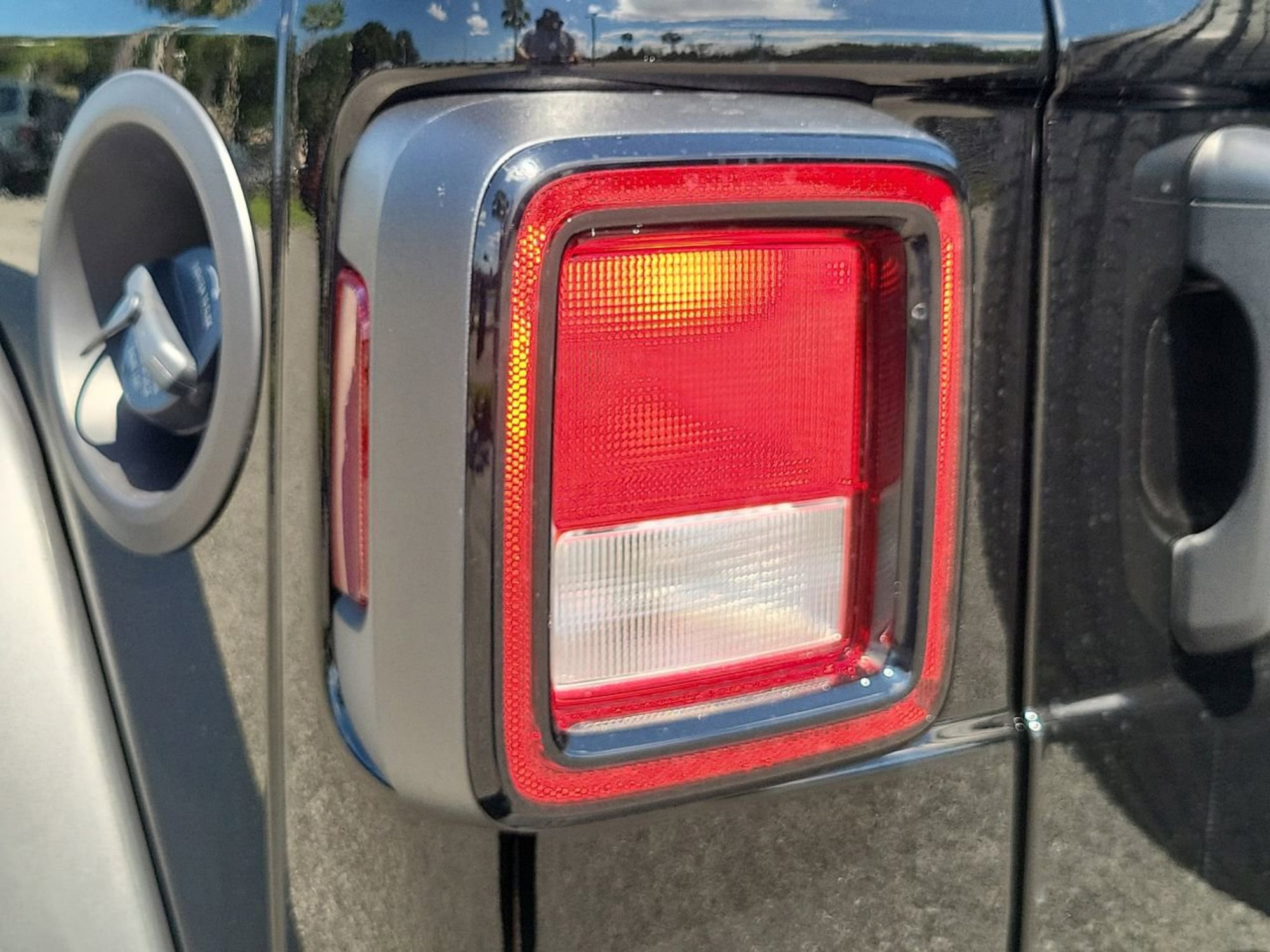 New 2025 Jeep Wrangler Sport S image 26