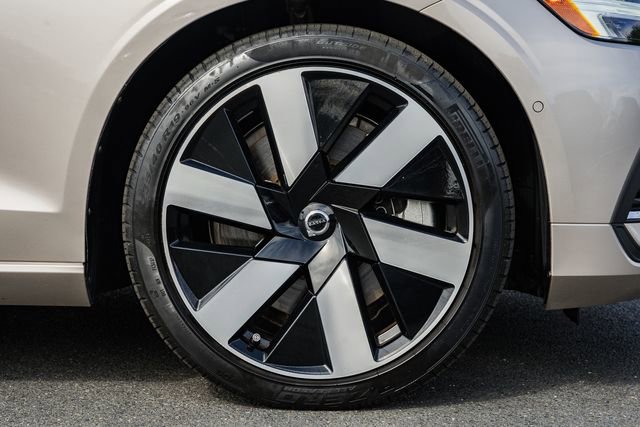 Certified 2023 Volvo S60 T8 Ultimate image 15