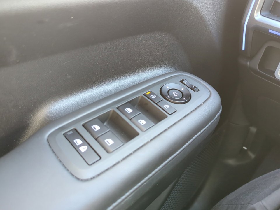 Used 2025 Hyundai Santa Fe Limited image 34