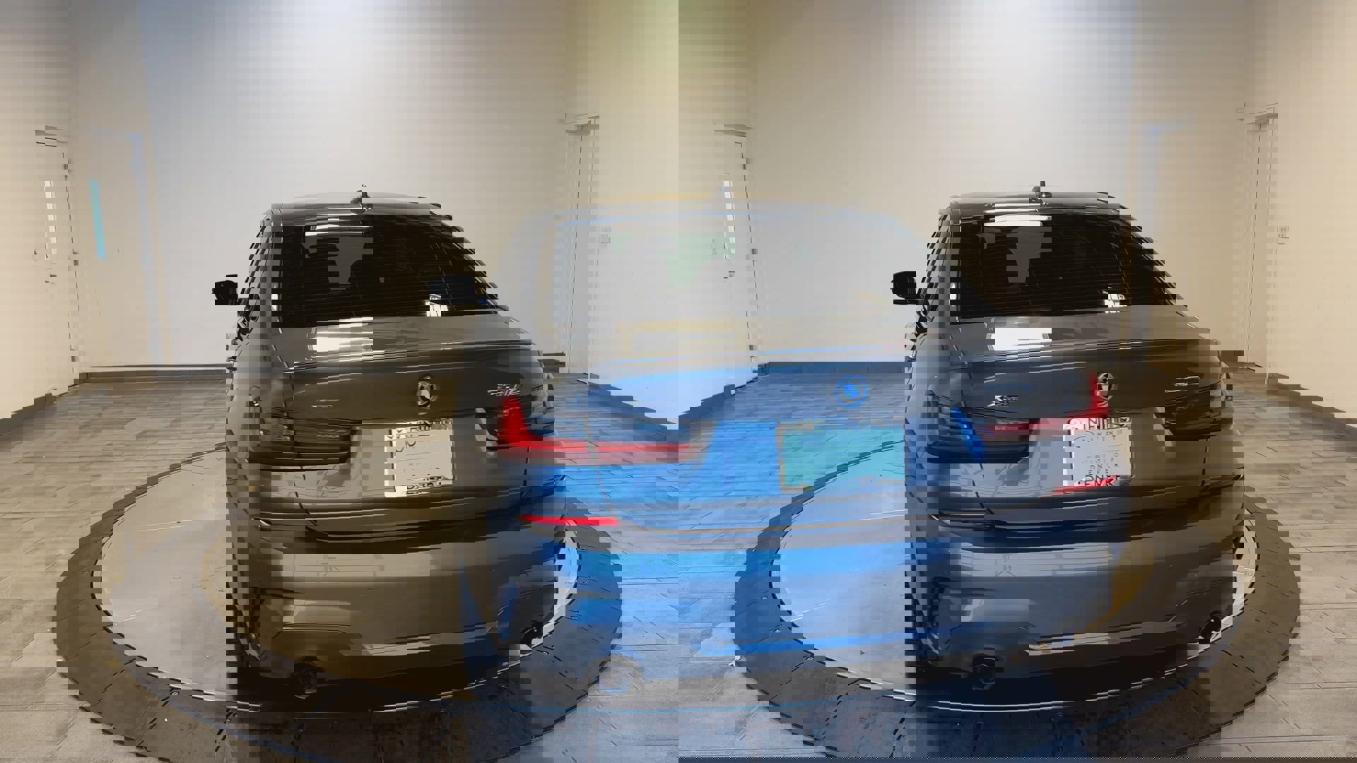 Used 2022 BMW 330e xDrive w/ M Sport Package image 7