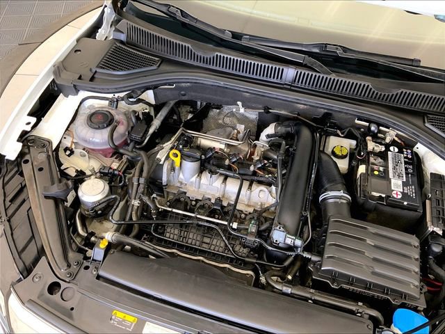 Used 2020 Volkswagen Jetta R-Line w/ R-Line Cold Weather Package image 31