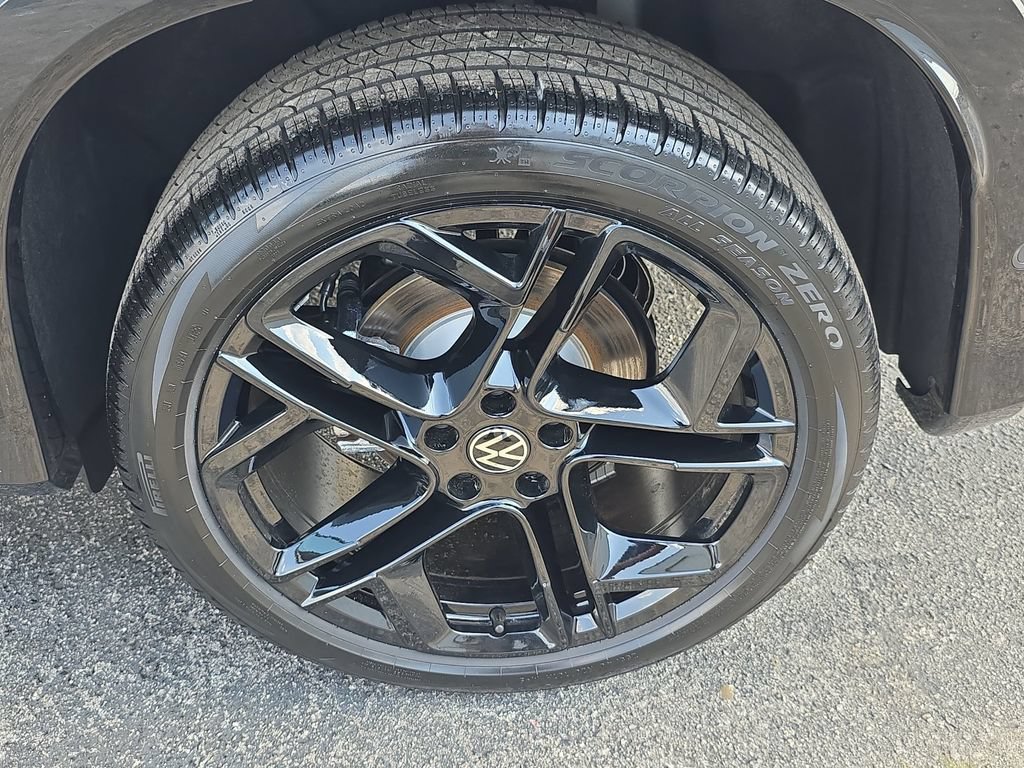 New 2026 Volkswagen Tiguan SE R-Line AWD/4WD image 29