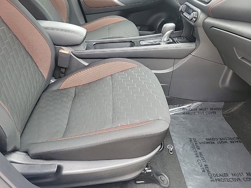 Certified 2024 Nissan Kicks SR image 14