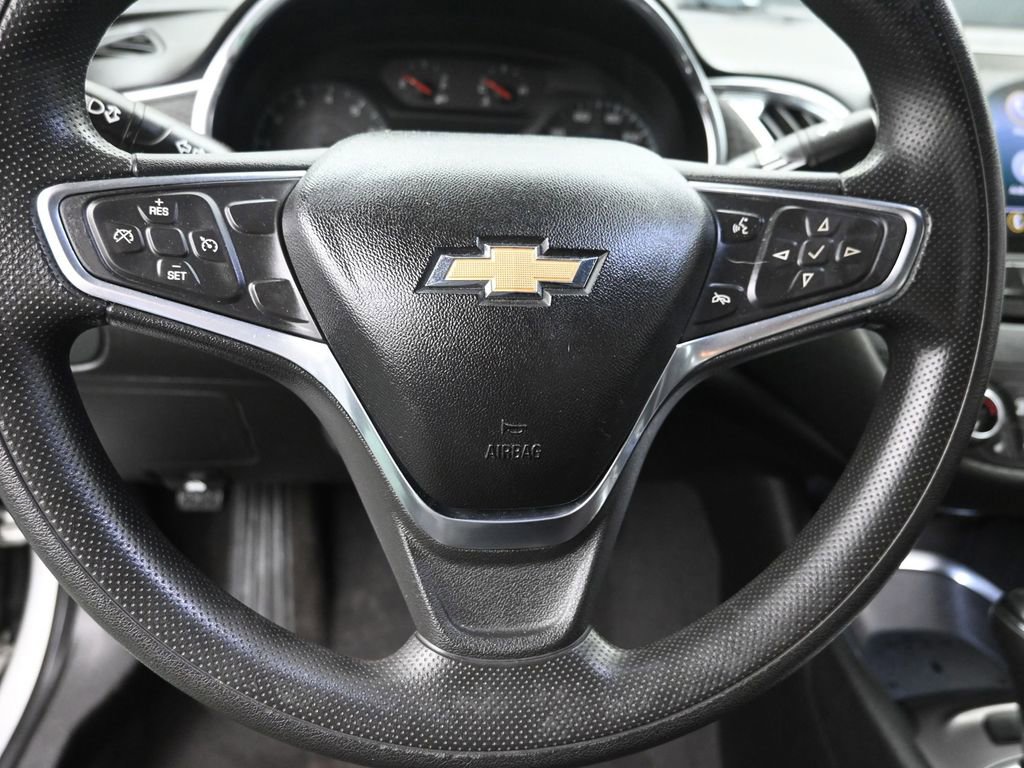 Used 2019 Chevrolet Malibu LT image 14