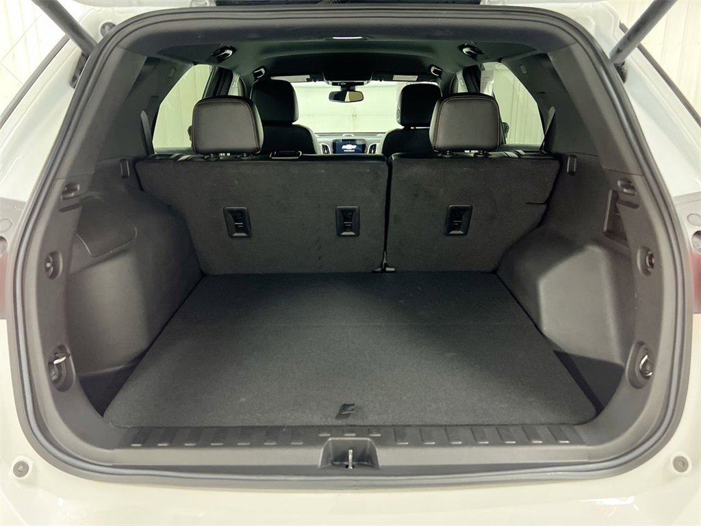 Used 2022 Chevrolet Equinox Premier image 24
