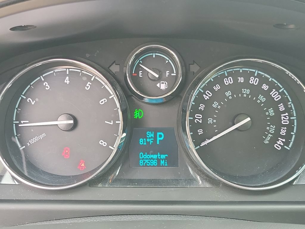 Used 2013 Chevrolet Captiva Sport LTZ FWD image 25