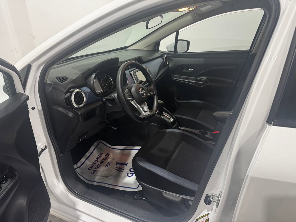Used 2025 Nissan Versa SV w/ Trunk Package image 16
