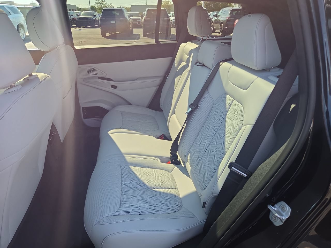 New 2026 Jeep Cherokee Overland AWD/4WD image 18
