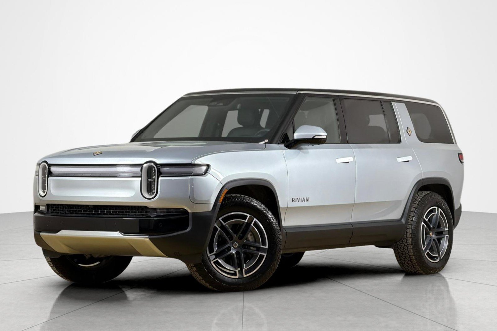Used 2026 Rivian R1S Adventure Dual