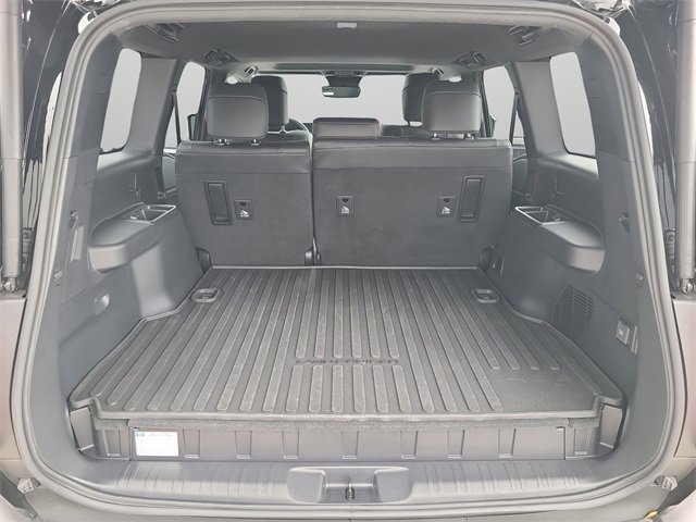 Used 2024 Toyota Land Cruiser image 12