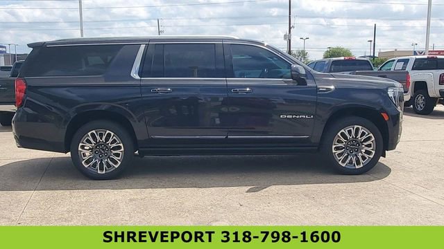 Certified 2024 GMC Yukon XL Denali Ultimate AWD/4WD image 11