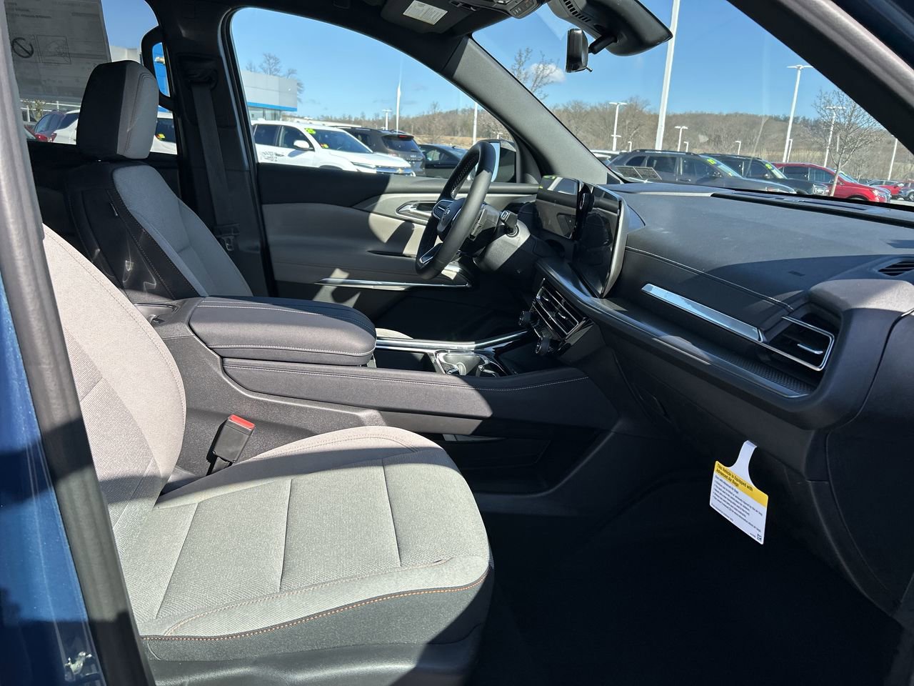 New 2026 Chevrolet Traverse LT image 13