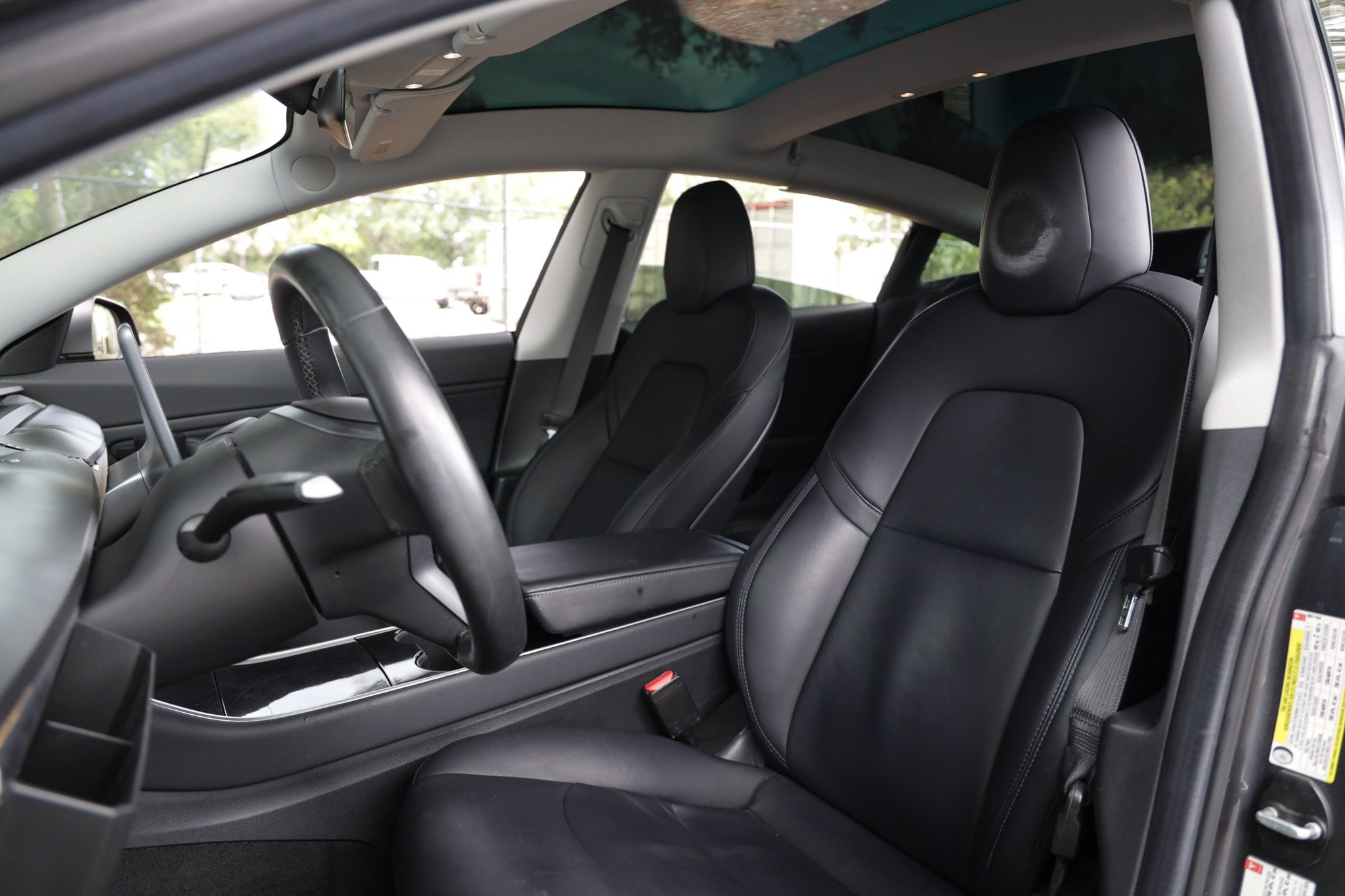 Used 2018 Tesla Model 3 Long Range RWD image 11