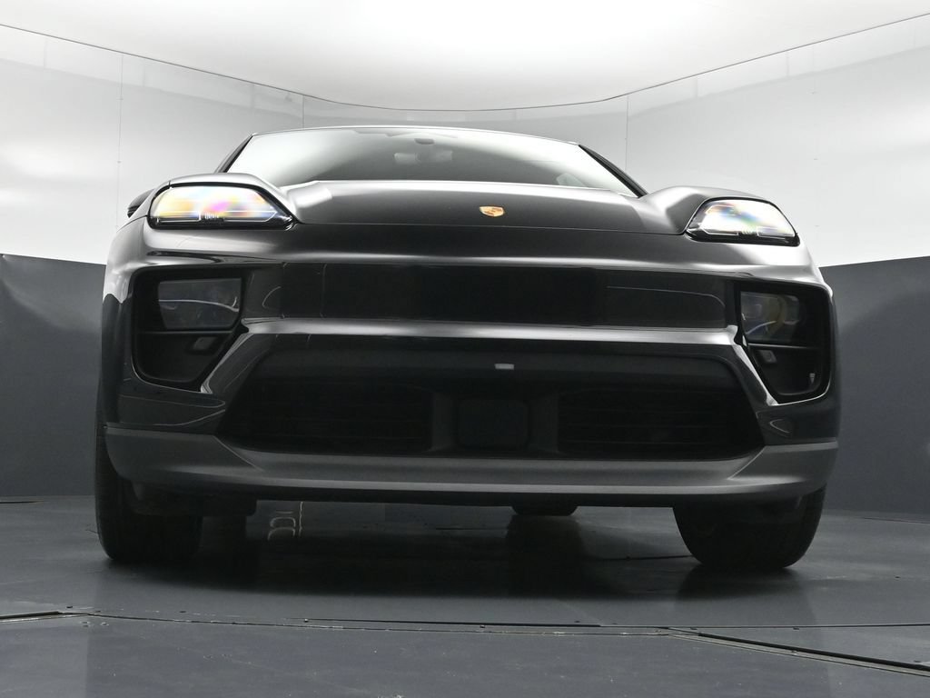 New 2026 Porsche Macan 4 Electric AWD/4WD image 30