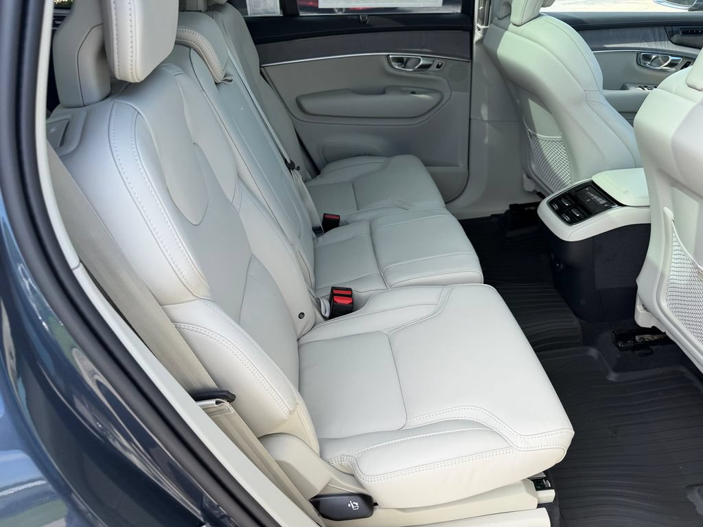 New 2026 Volvo XC90 B6 Ultra w/ Protection Package AWD/4WD image 11