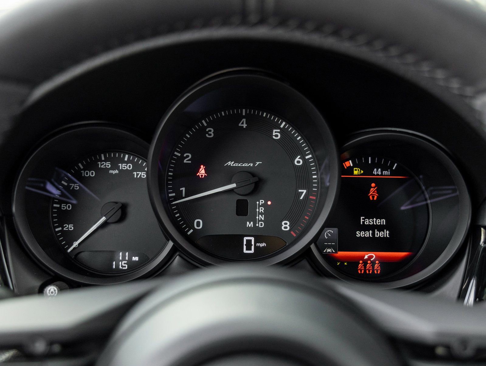 New 2026 Porsche Macan Turbo image 31