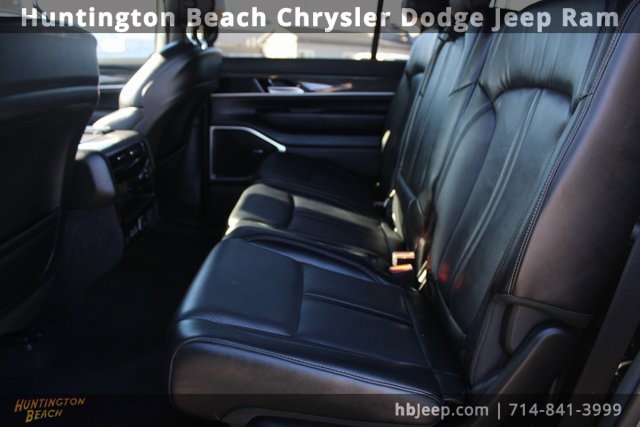 Used 2022 Jeep Wagoneer Series III image 40