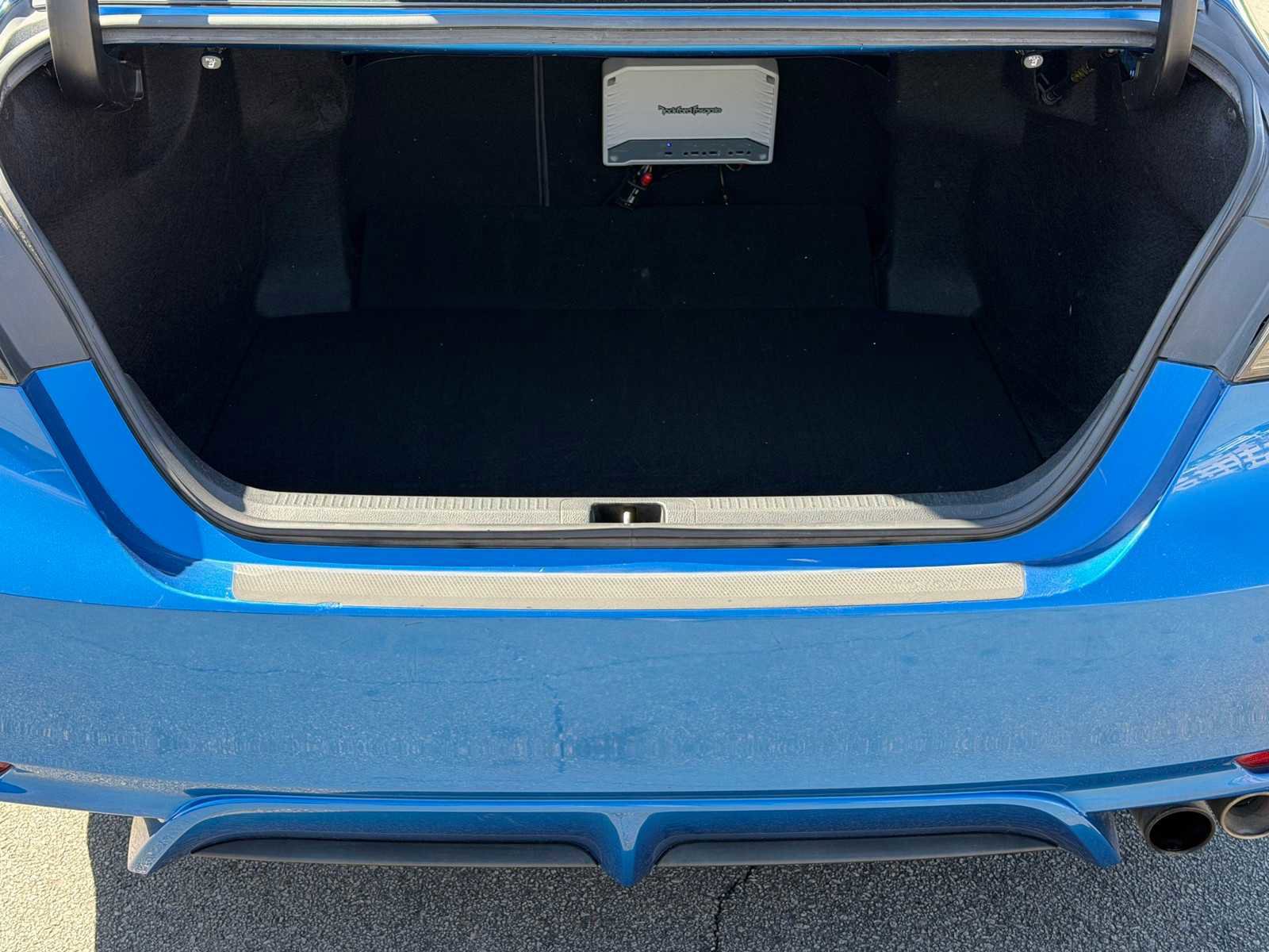 Used 2018 Toyota Camry SE FWD image 32