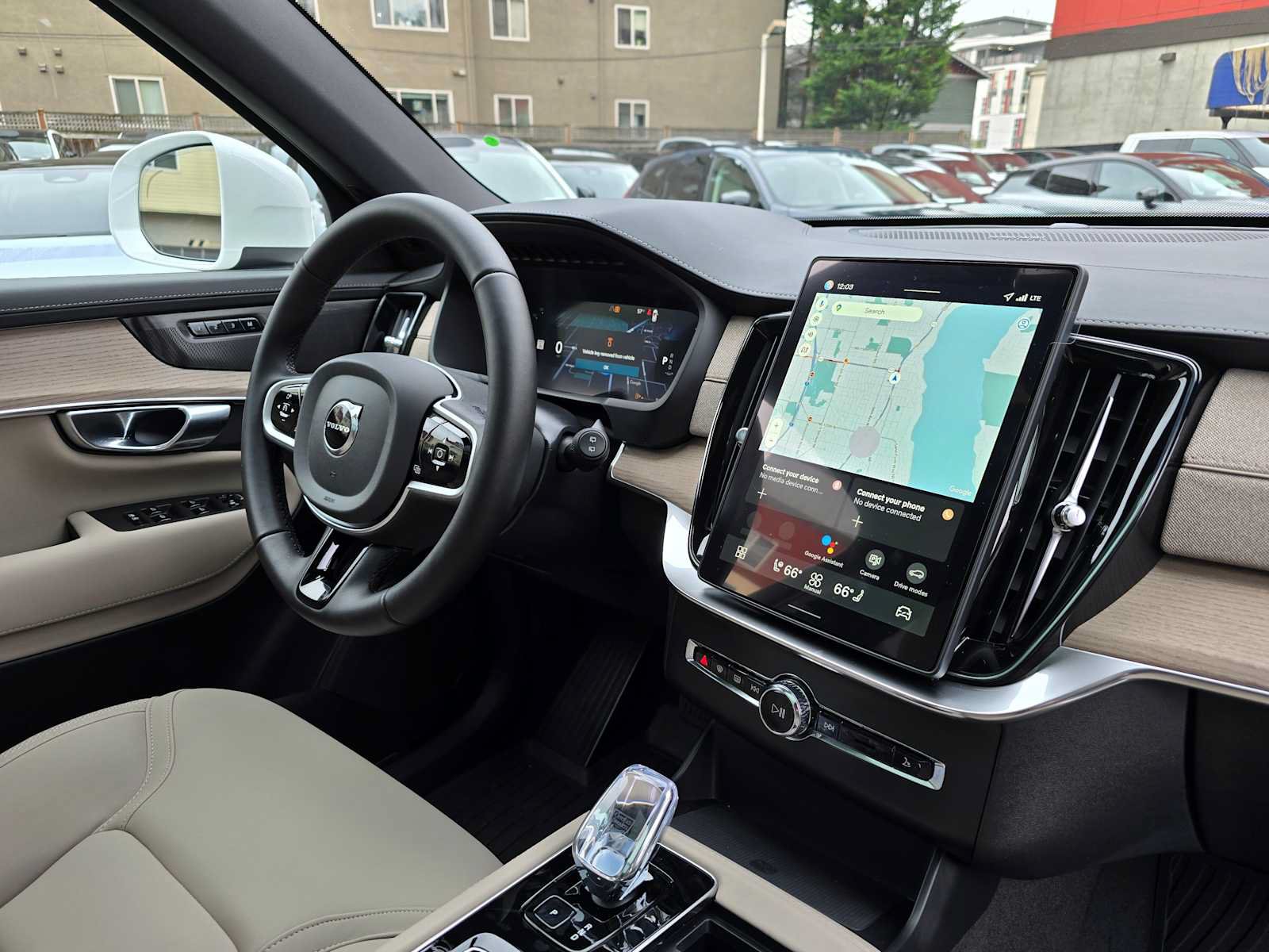 New 2026 Volvo XC90 B6 Plus w/ Protection Package Premier AWD/4WD image 12