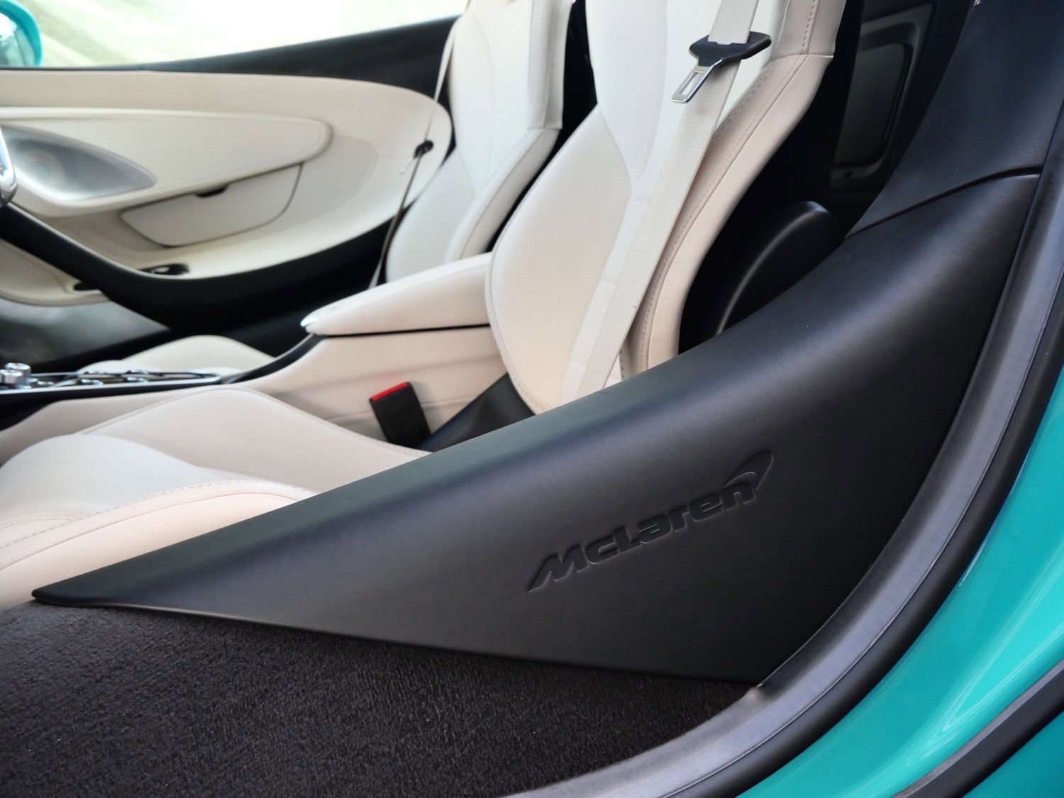 Used 2023 McLaren GT RWD image 20