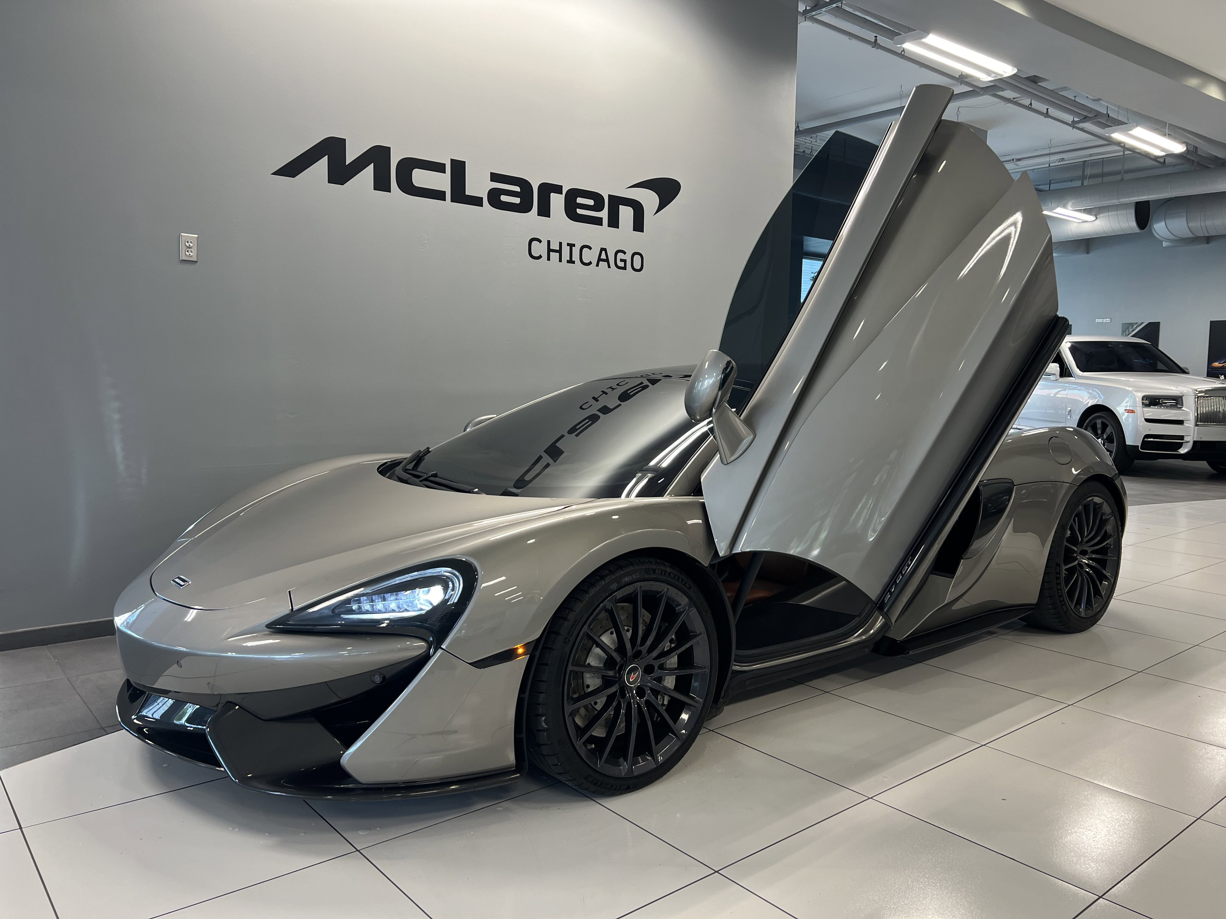 Used 2017 McLaren 570S image 14