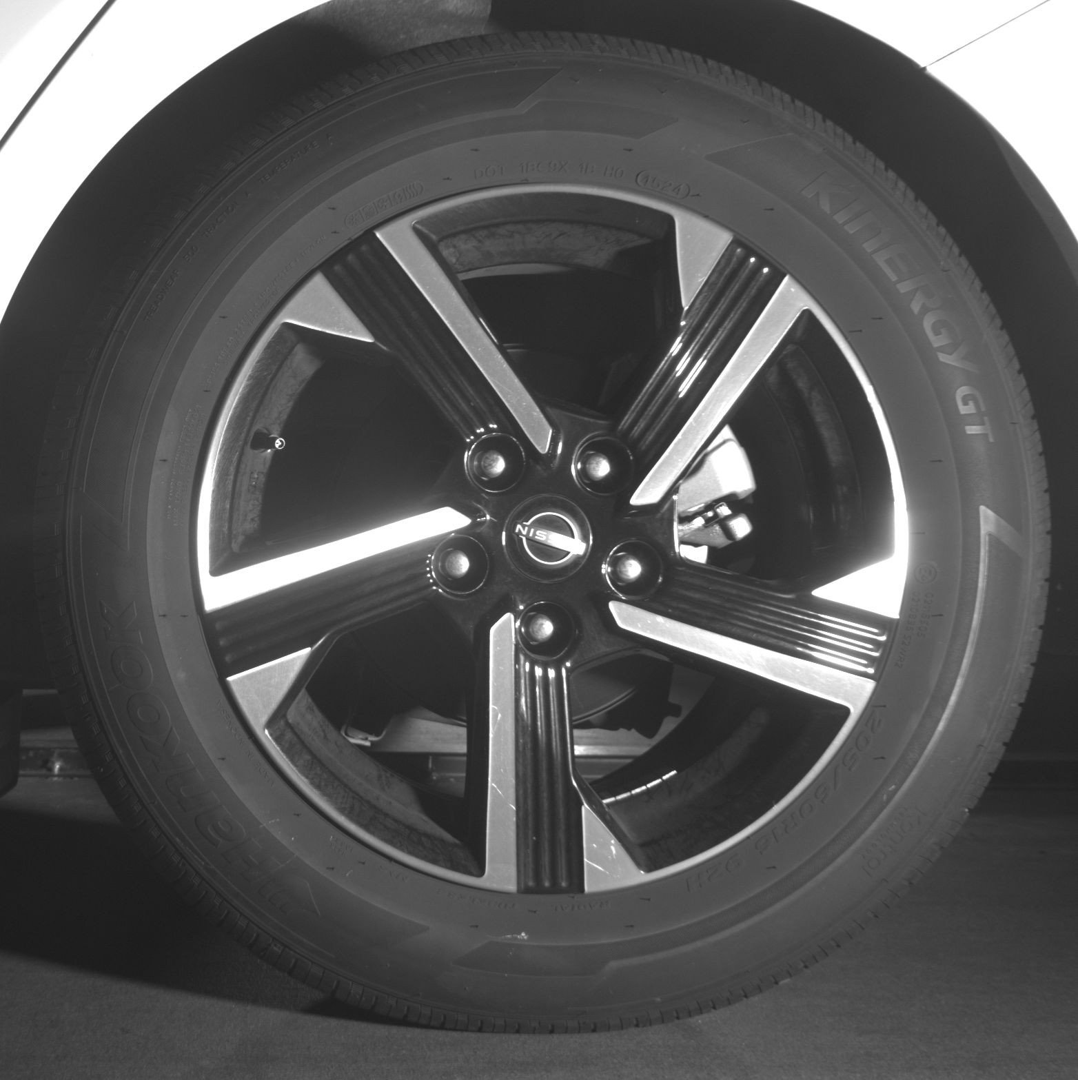 Used 2025 Nissan Sentra SV FWD image 14