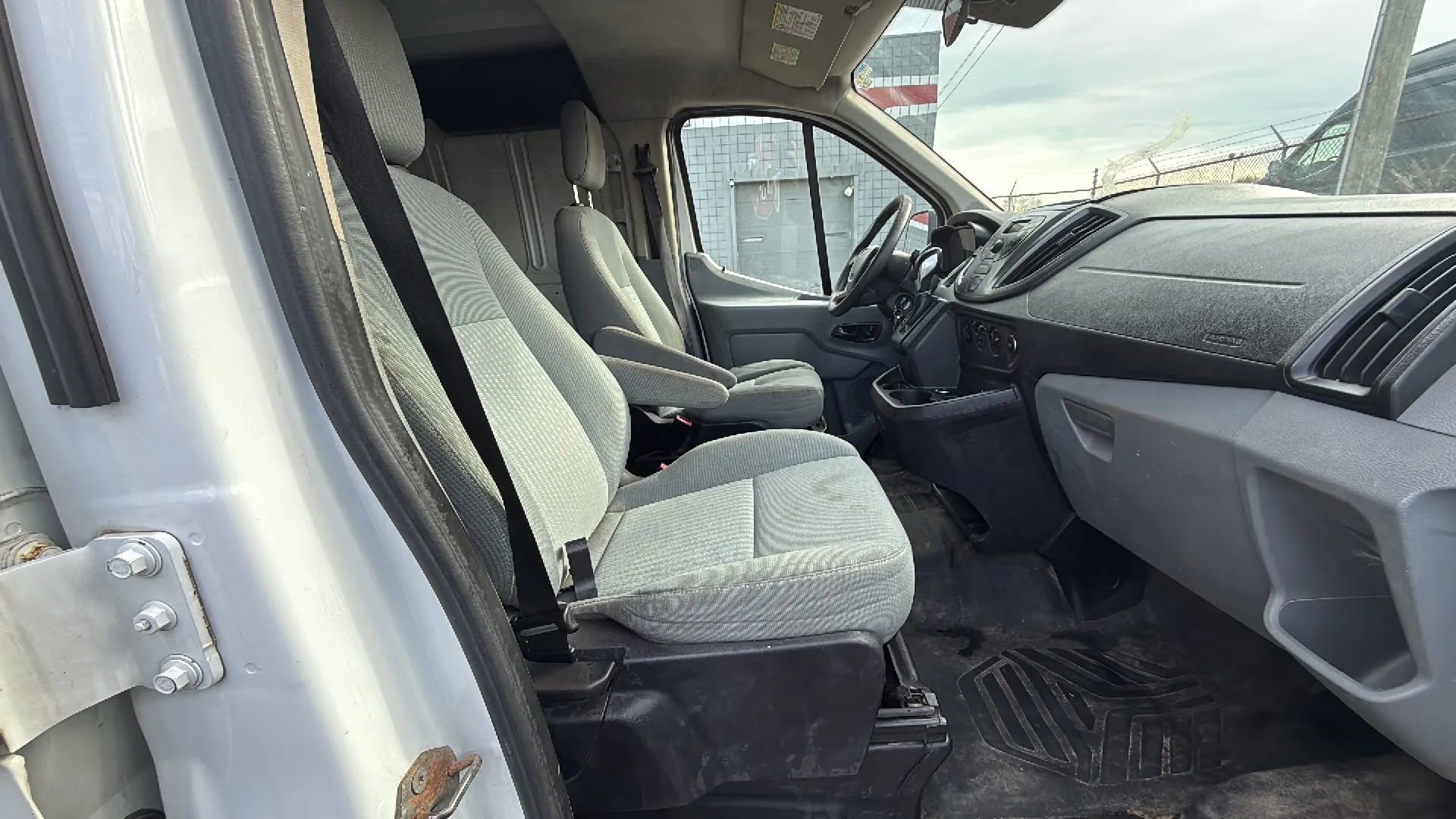 Used 2015 Ford Transit 250 148 Low Roof image 10