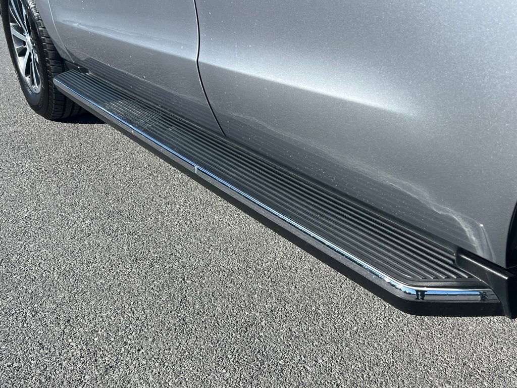 Used 2021 Ford Expedition XLT image 11