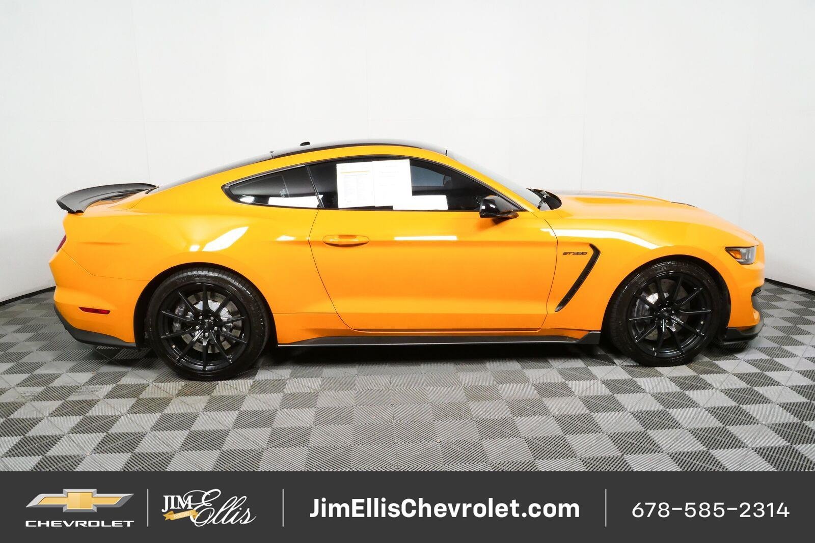 Used 2018 Ford Mustang Shelby GT350 w/ Electronics Package RWD image 2