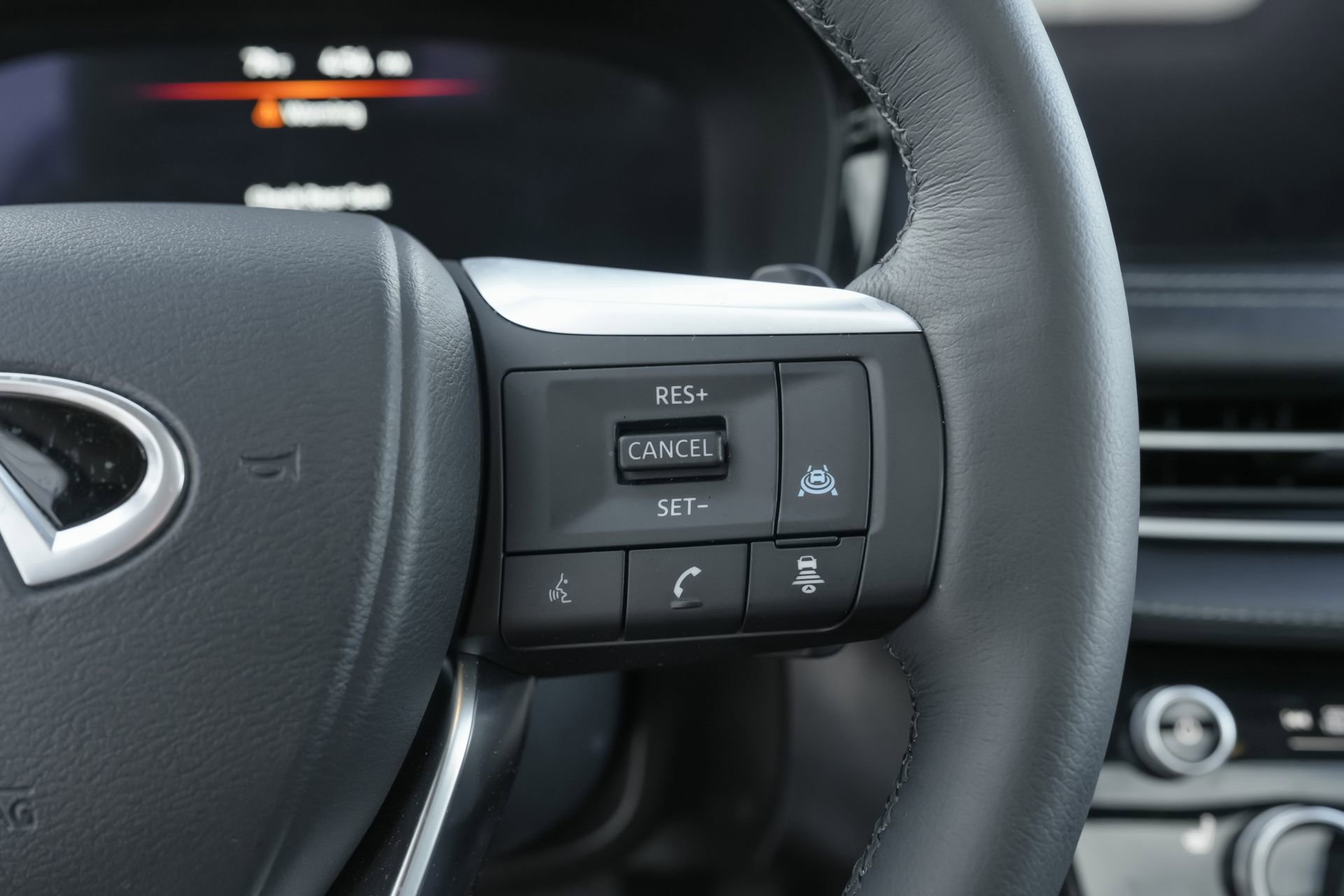 Certified 2026 INFINITI QX60 Luxe w/ Cargo Package FWD image 18