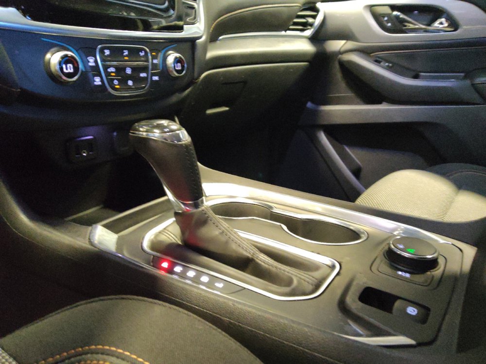 Used 2019 Chevrolet Traverse LT FWD image 26