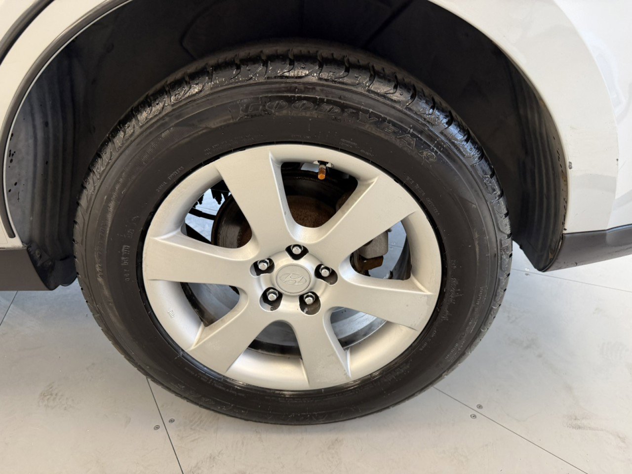 Used 2010 Hyundai Santa Fe GLS image 33