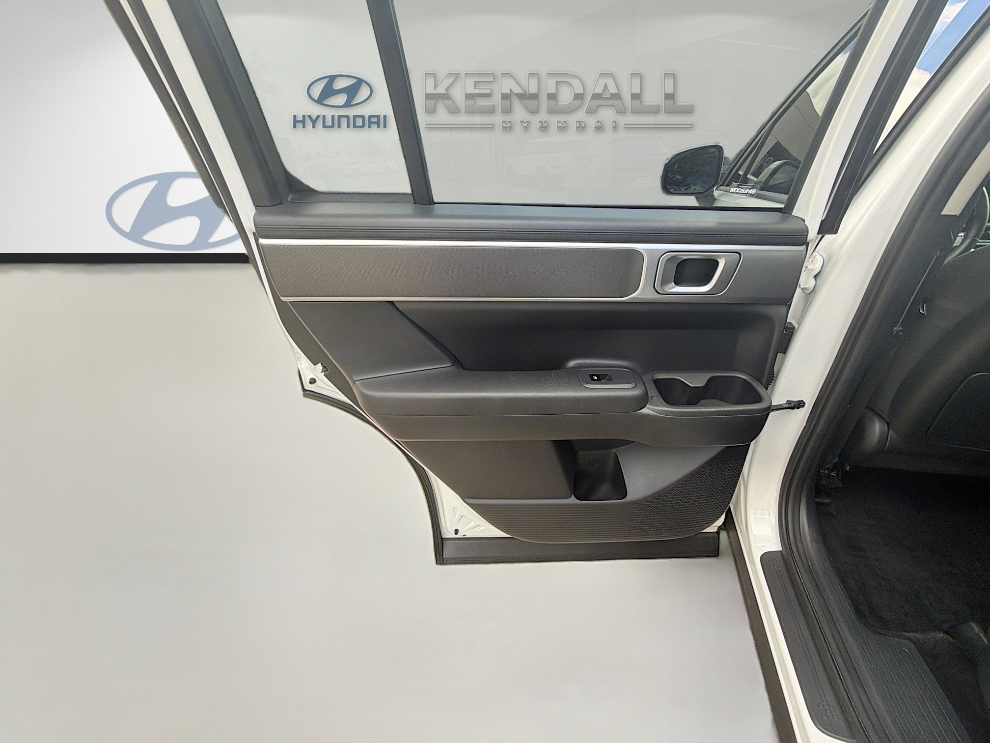Used 2025 Hyundai Santa Fe SE FWD image 22