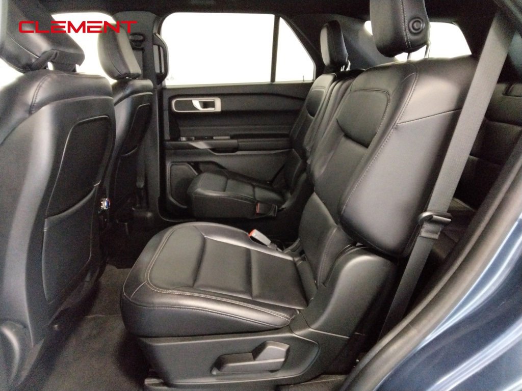 Used 2020 Ford Explorer XLT w/ Equipment Group 202A image 28