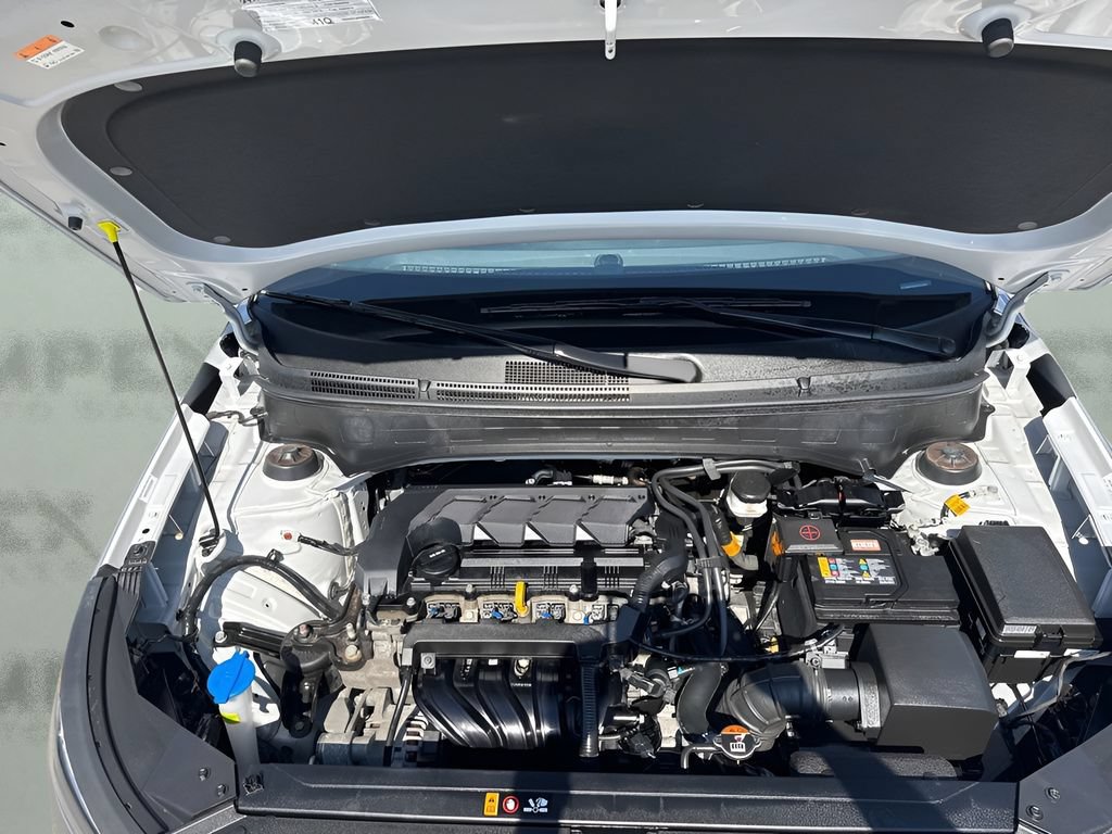 Used 2025 Hyundai Venue SEL FWD image 28