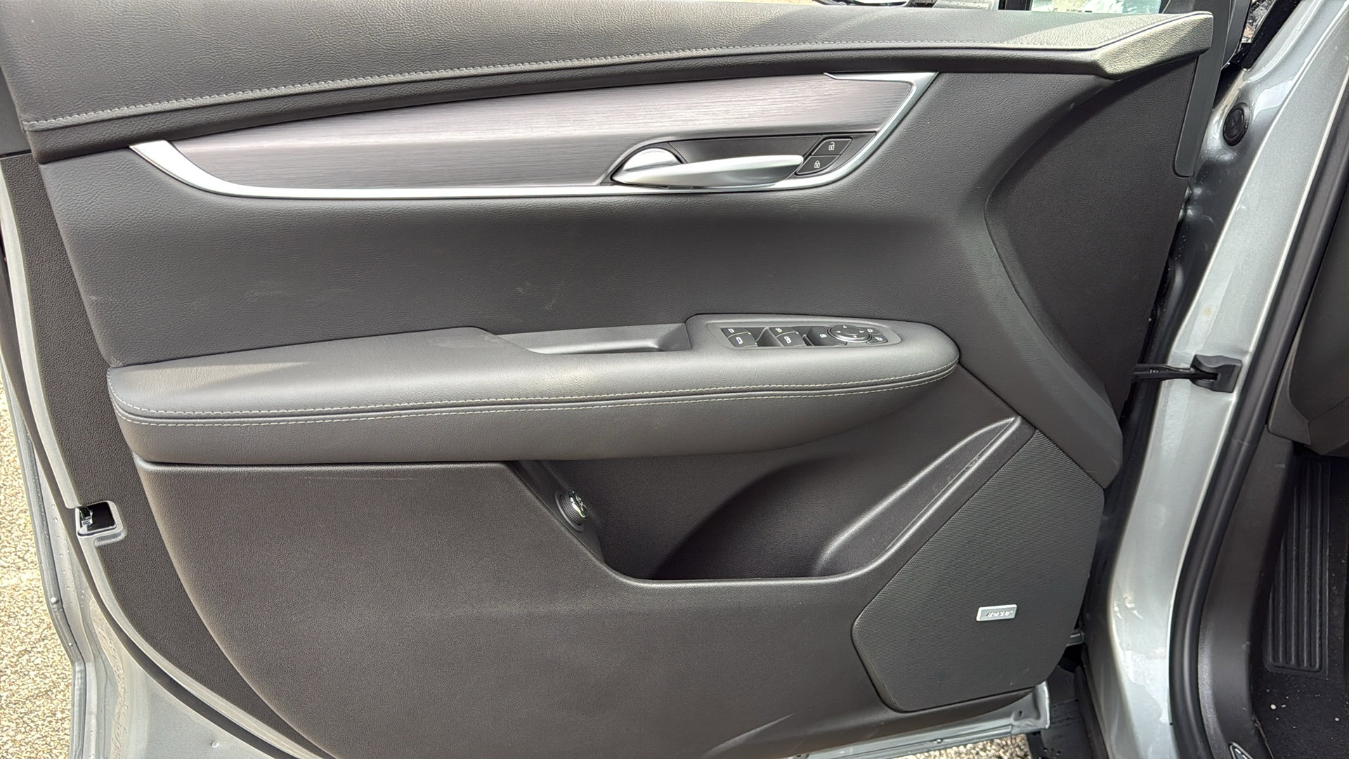 New 2026 Cadillac XT5 Luxury w/ LPO, Floor Liner Package image 10