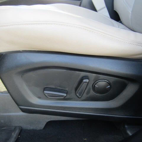 Used 2021 Ford Explorer Limited w/ Hybrid Equipment Group 310A image 23