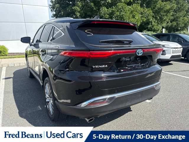Used 2024 Toyota Venza XLE AWD/4WD image 14