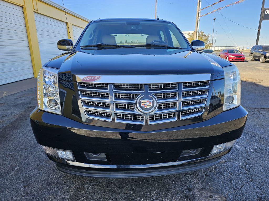 Used 2011 Cadillac Escalade EXT Premium image 7