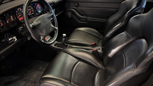 Used 1996 Porsche 911 image 4