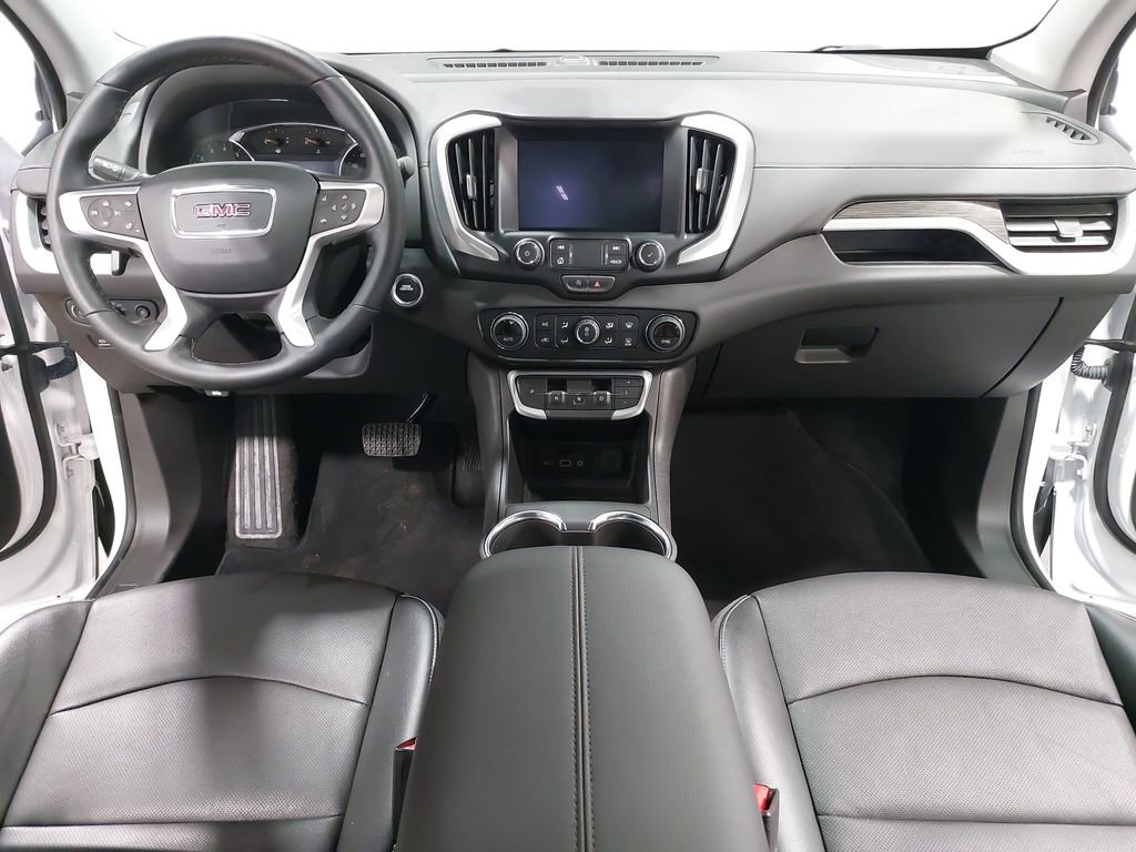 Used 2024 GMC Terrain SLT image 9