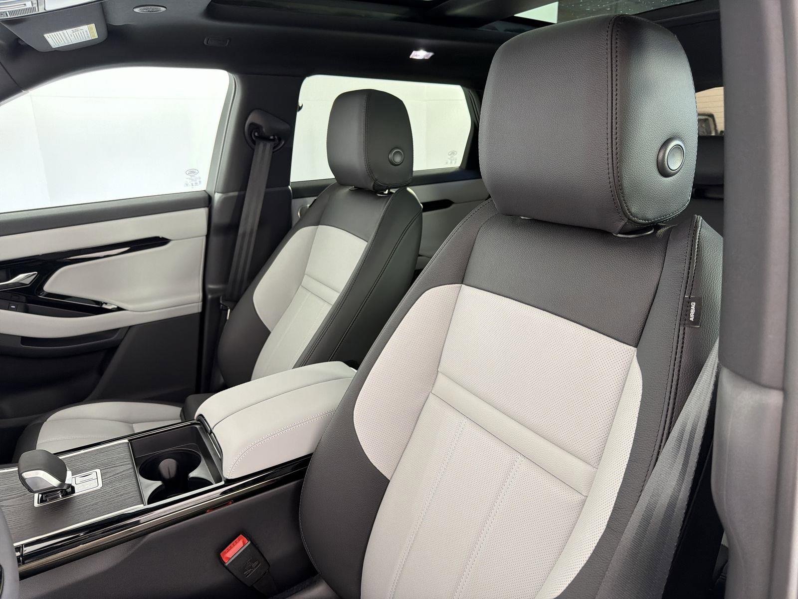 New 2026 Land Rover Range Rover Evoque Dynamic SE image 25
