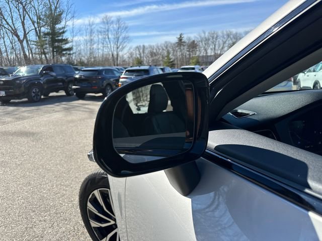 Used 2025 Volvo XC60 B5 Plus image 13