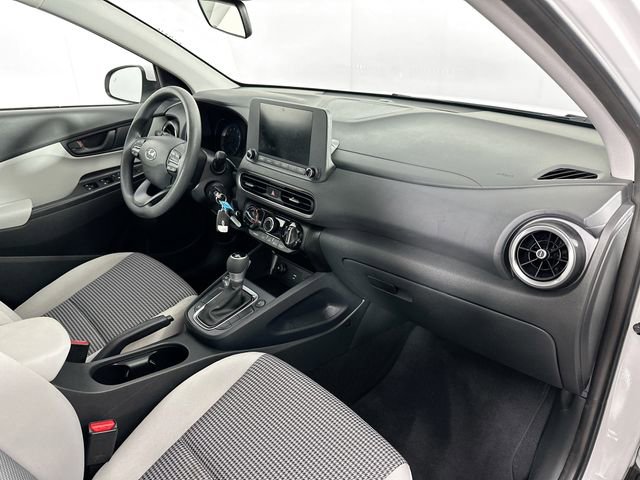 Used 2023 Hyundai Kona SE w/ Cargo Package image 27