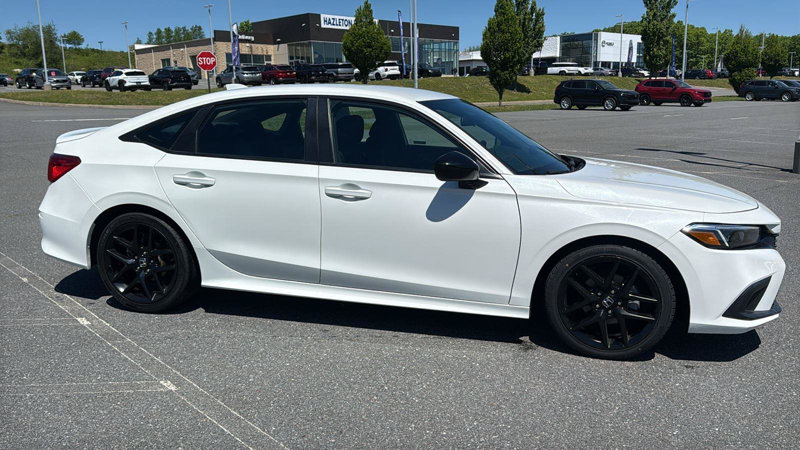Used 2024 Honda Civic Sport image 3